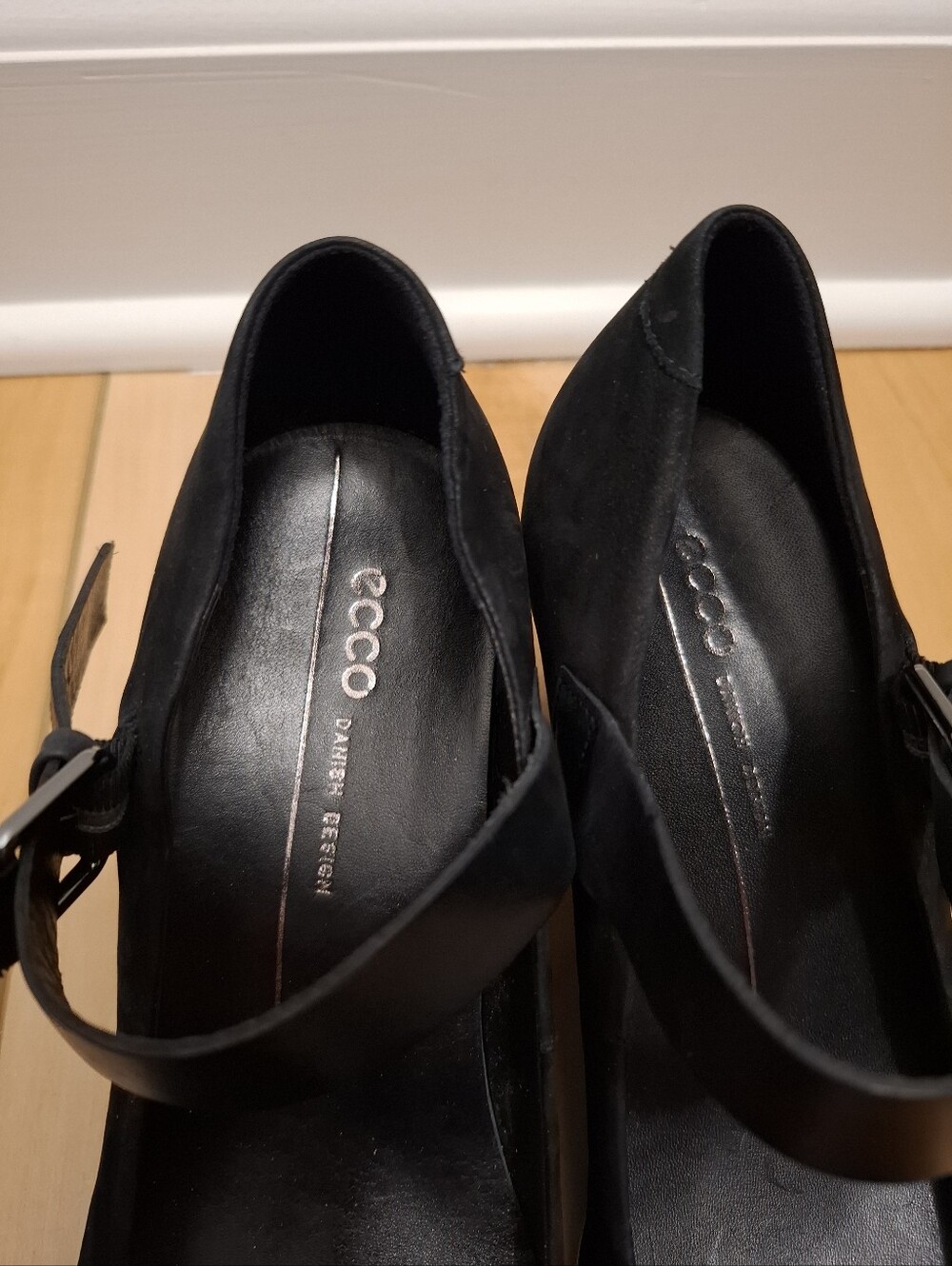 Ecco Heels Women's 38 Black Suede Shape 55 Plateau Mary Jane Adjustable Strap - Picture 3 of 6